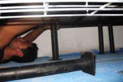 Trabajo bajo piso técnico